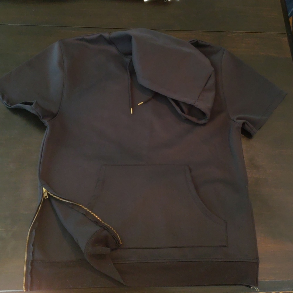 Hooded T-shirt